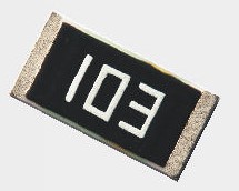 一个贴片电阻器的外表标有“103”字样则该电阻器的标称阻值和答应差错分别为